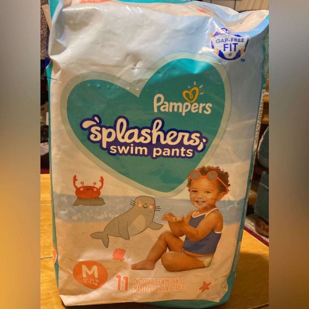 NWT Pampers Splasher Disposable Swim Pants Size Medium